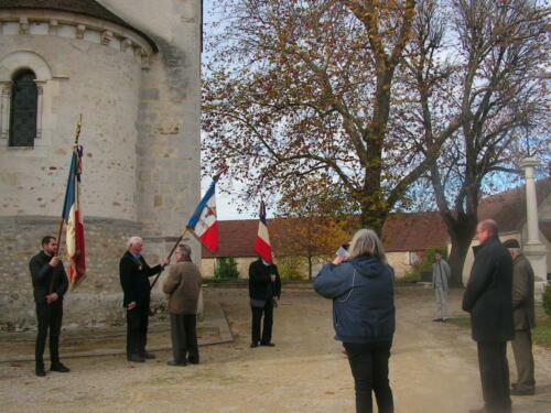 Remise de la médaille "porte drapeau" à M. GAUTHIER Georges